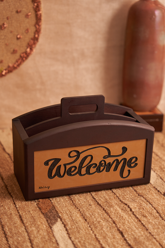 Wooden Holder (Welcome)